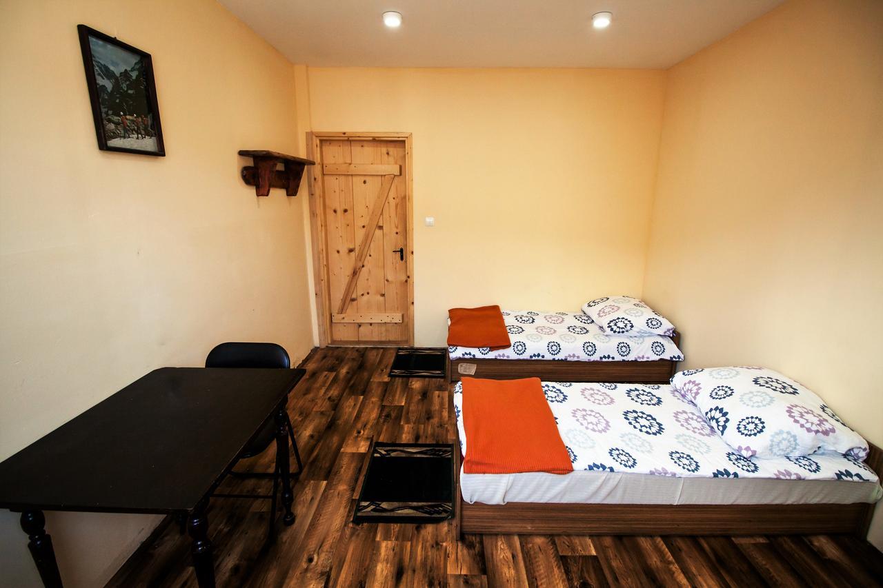 Albergue Kremenaros Ustrzyki Górne Exterior foto